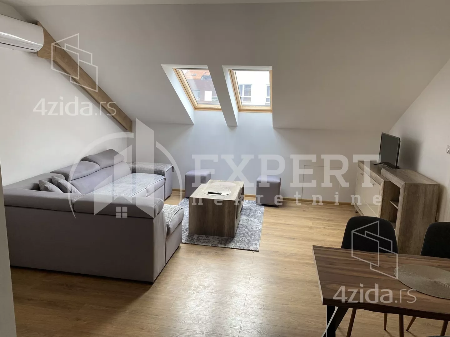 Dvoiposoban stan | 4zida