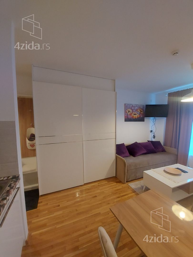 Stefana Prvovenčanog 81 - View 4