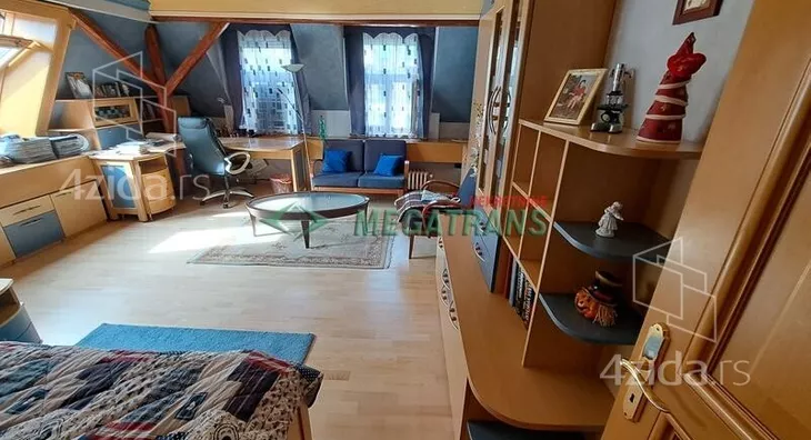Šestosoban stan | 4zida