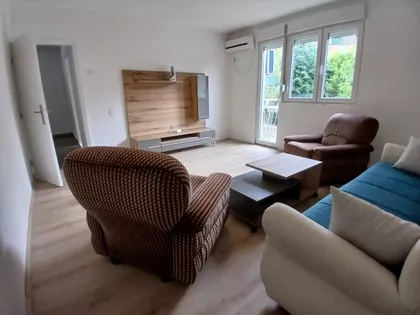 Vašarište | 4zida.rs