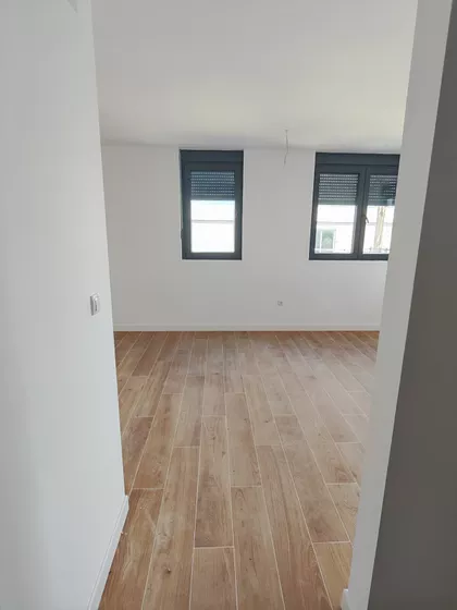 Novi Banovci | 4zida.rs
