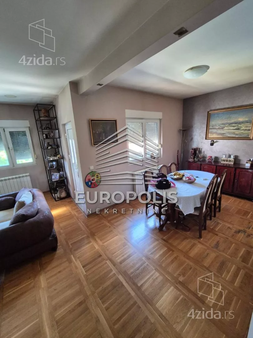 Kuća | 4zida