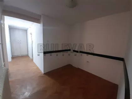 Pariske komune | 4zida.rs
