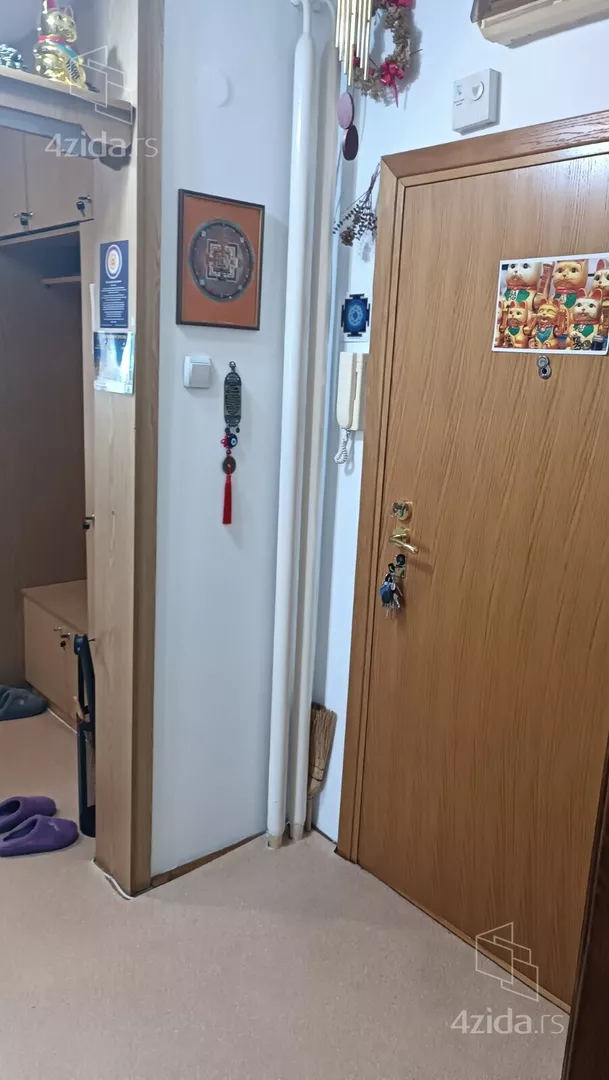 Troiposoban stan | 4zida