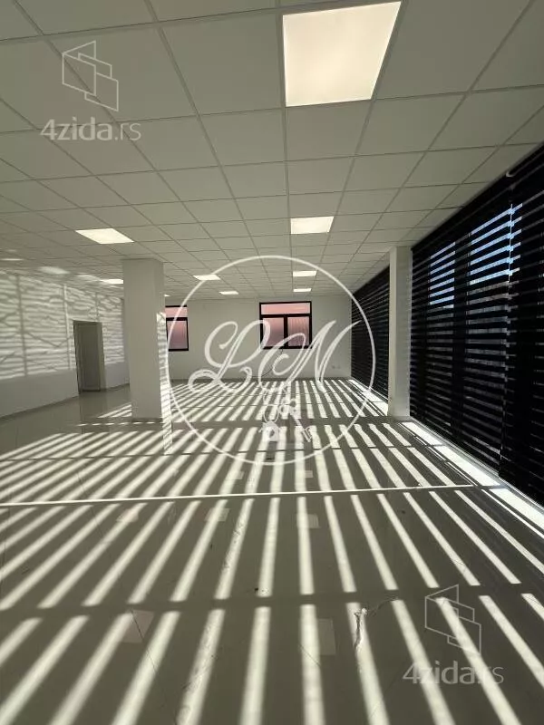 Lokal | 4zida
