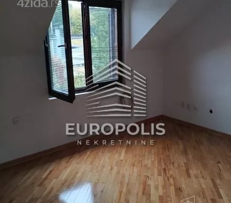 4-etažna kuća | 4zida