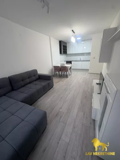 JANKA ČMELIKA | 4zida.rs