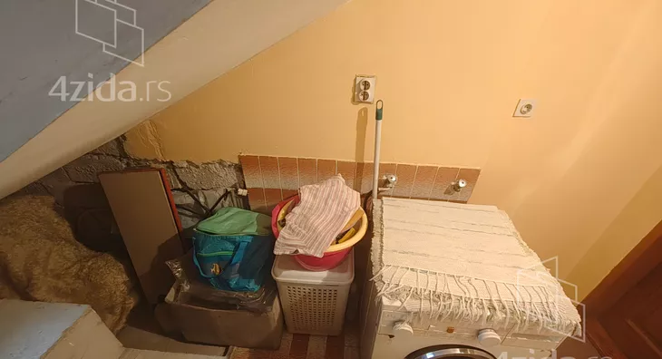 4-etažna kuća | 4zida