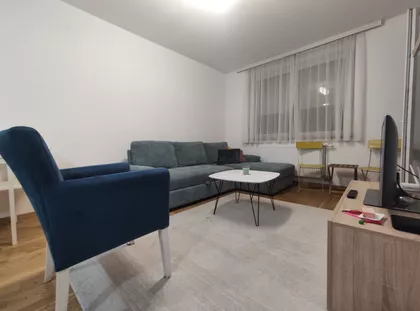 Valentina Vodnika | 4zida.rs