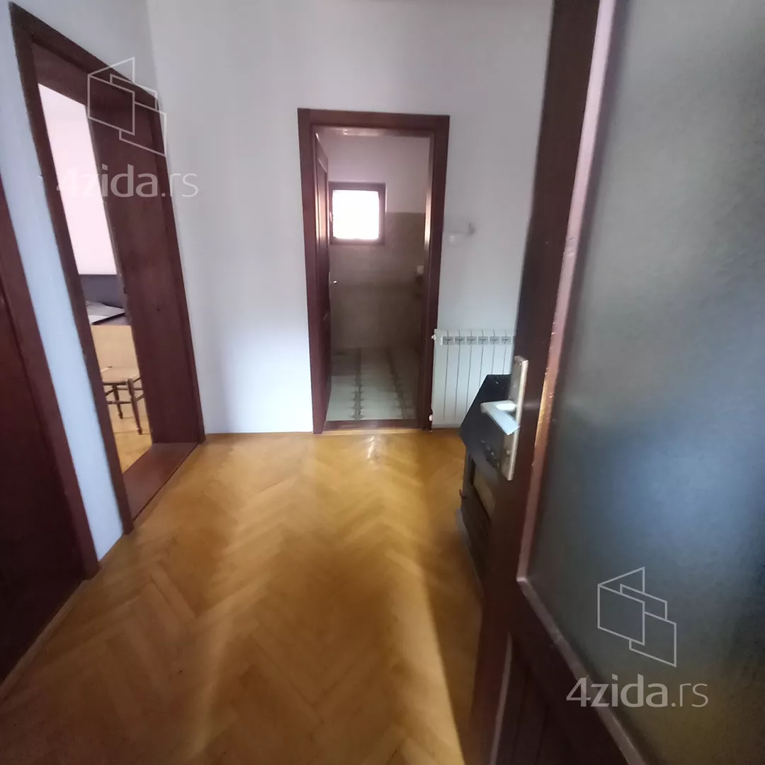 4-etažna kuća | 4zida