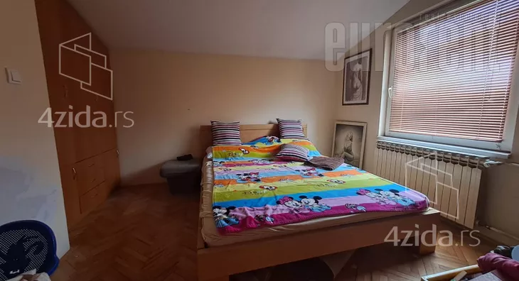 4-etažna kuća | 4zida