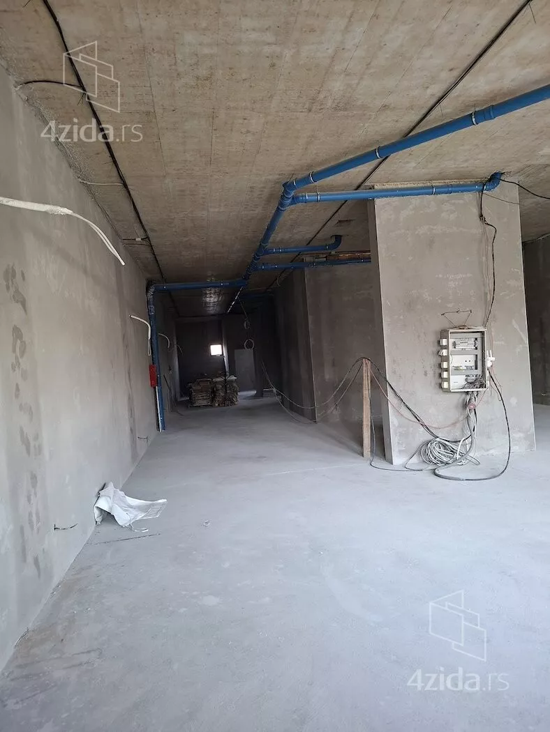 Poslovni prostor | 4zida