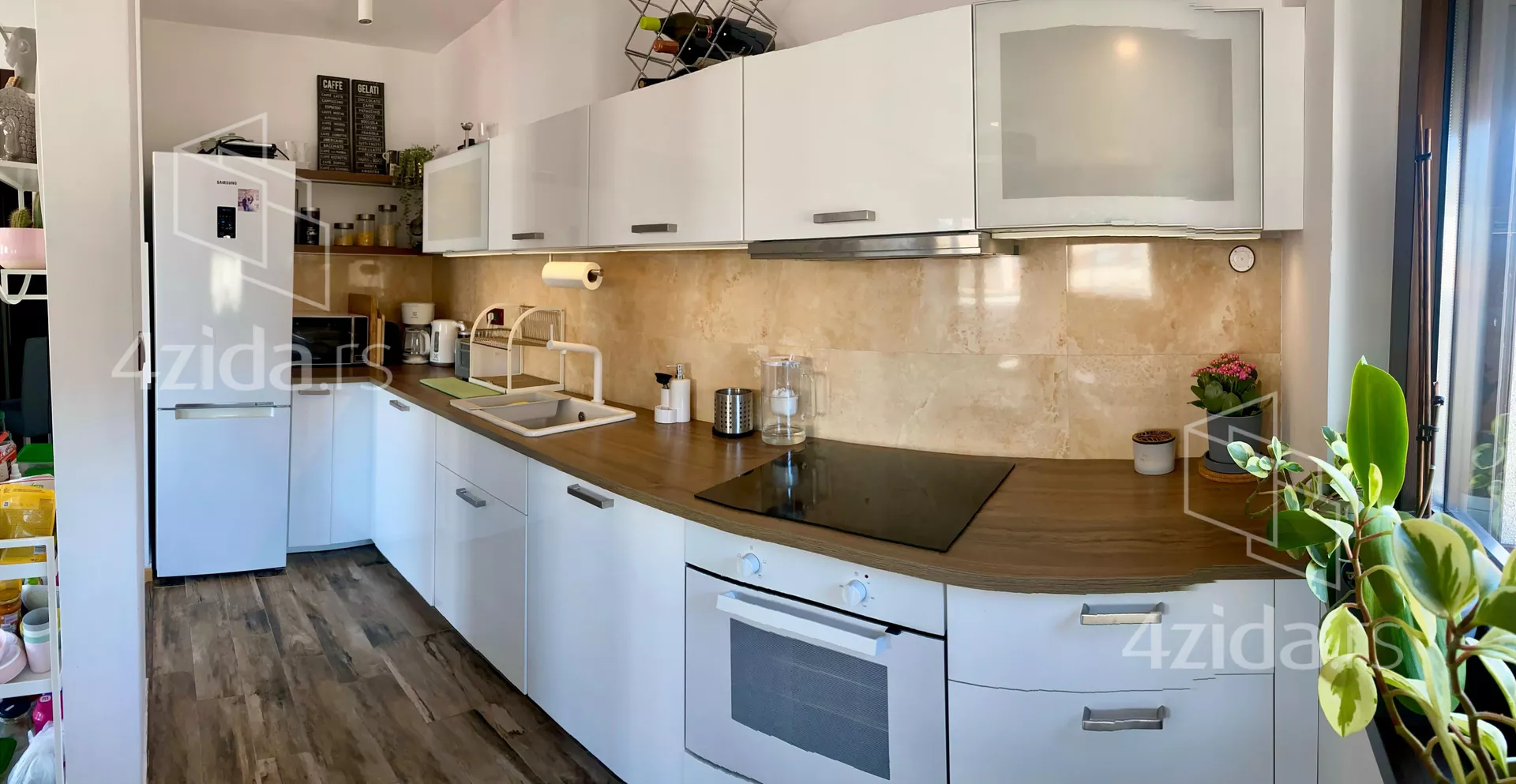 Četvorosoban stan | 4zida