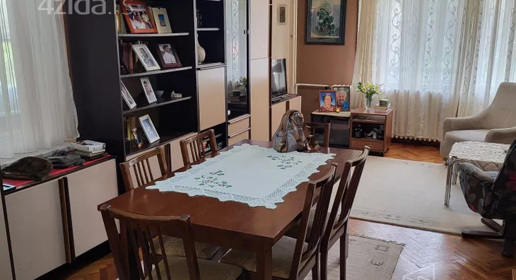 3-etažna kuća | 4zida