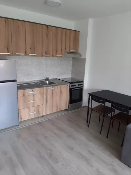 Trgovačka | 4zida.rs