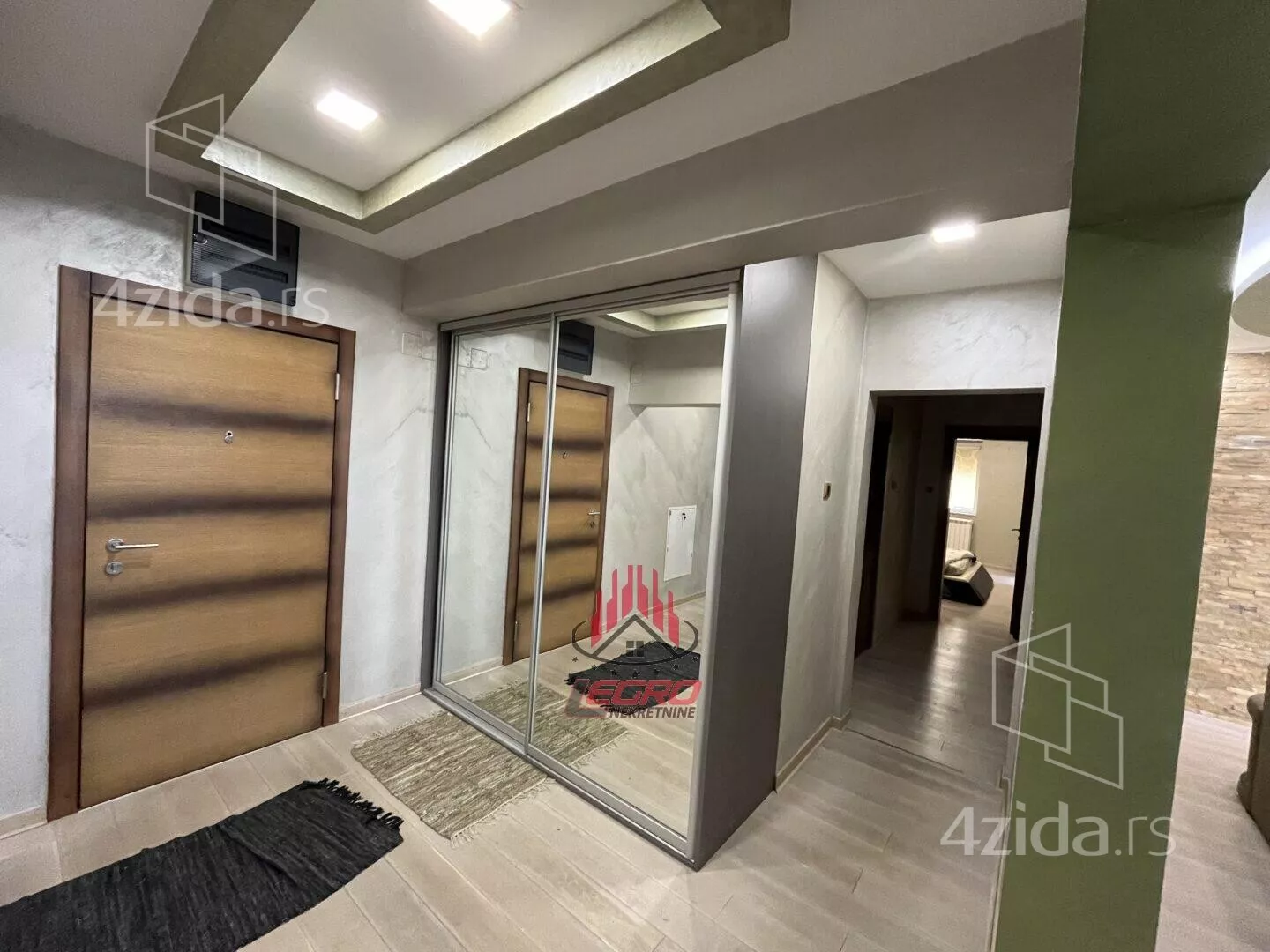 Petoiposoban stan | 4zida