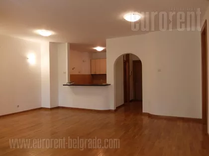 CENTAR | 4zida.rs