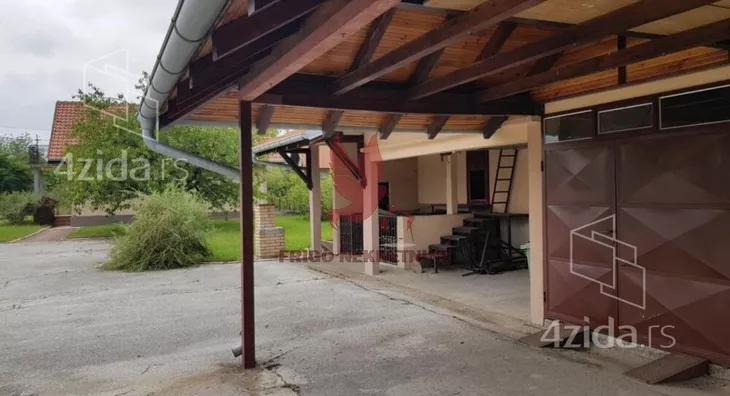 Kuća | 4zida
