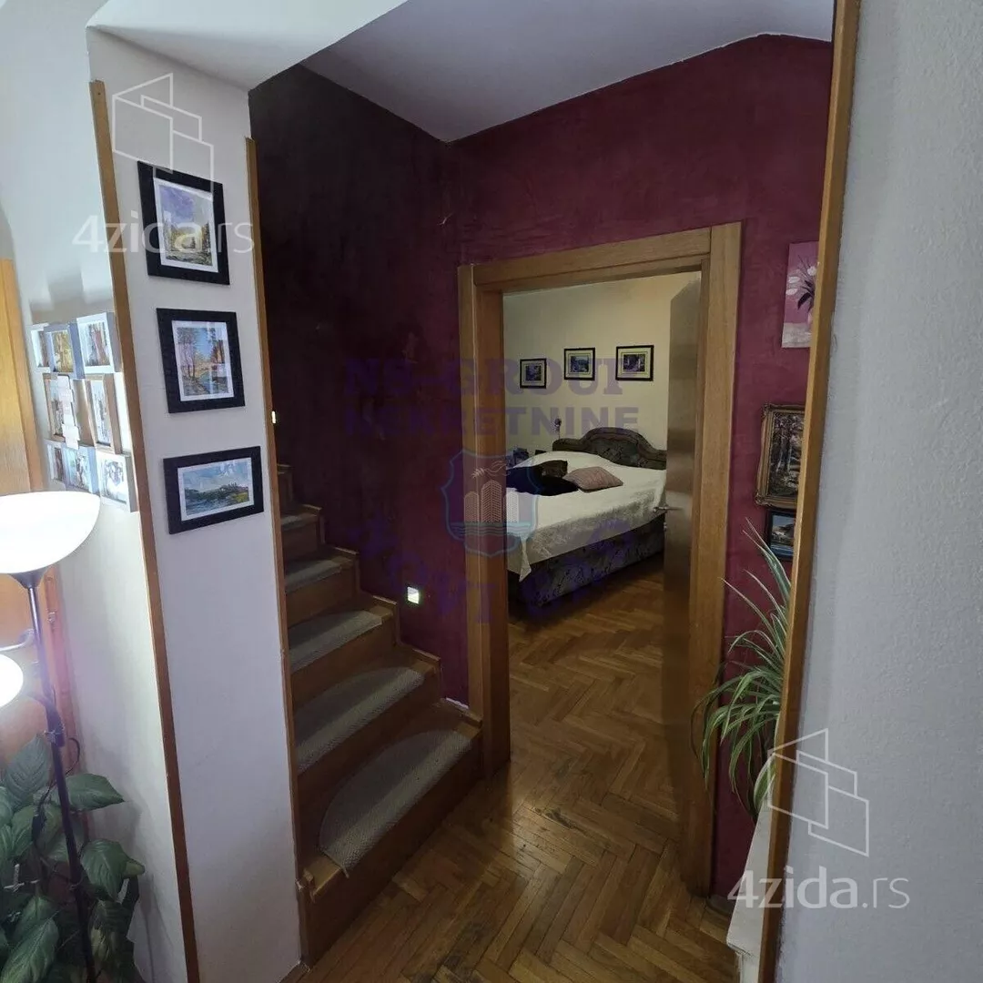 Šestosoban stan | 4zida