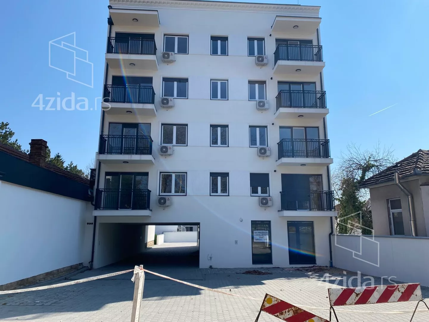 Poslovni prostor | 4zida