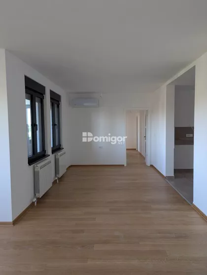 Banovo Brdo | 4zida.rs