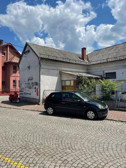 Sremska 18 | 4zida.rs