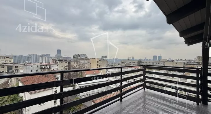 Petoiposoban stan | 4zida