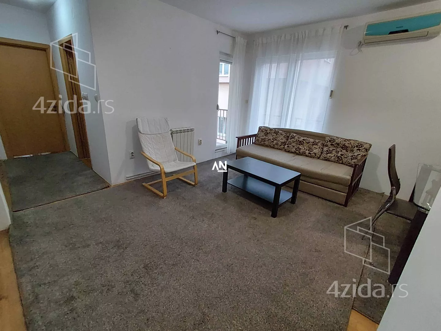 Jednoiposoban stan | 4zida