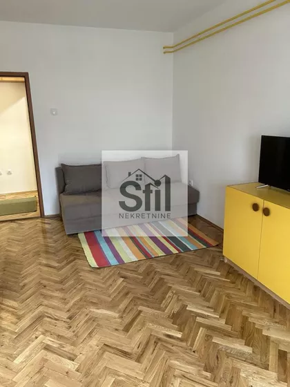 Železnička stanica | 4zida.rs