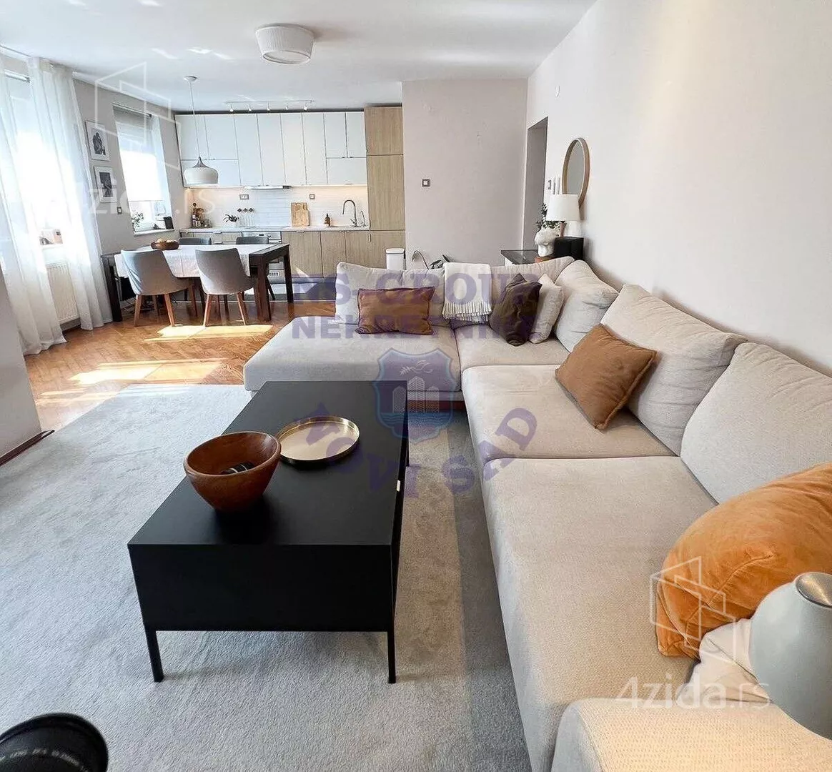 Četvorosoban stan | 4zida