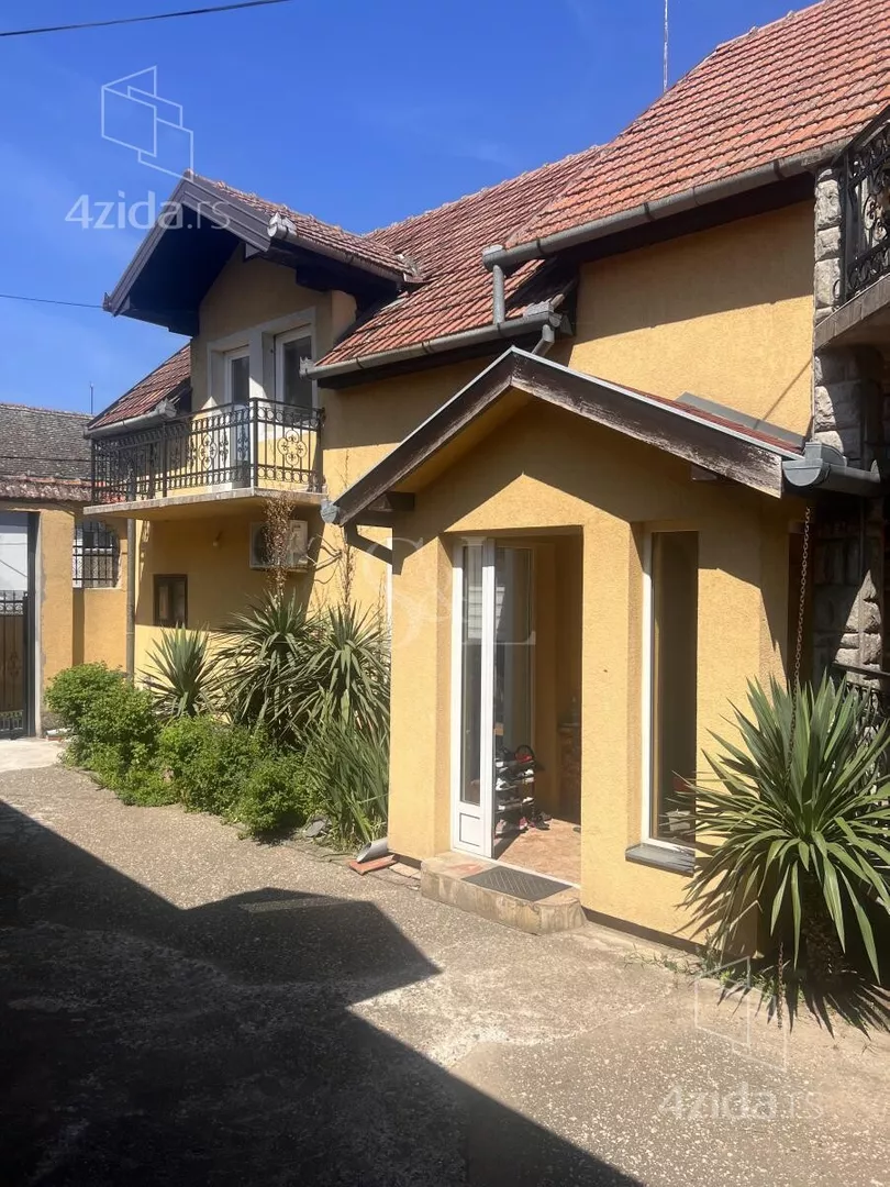 Kuća | 4zida