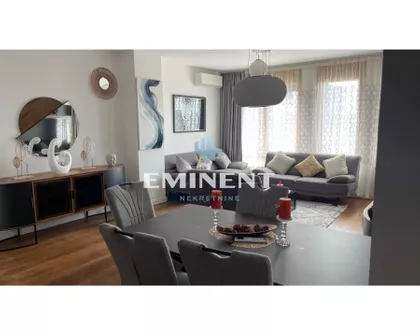 Tadije Sondermajera | 4zida.rs