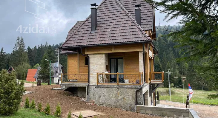 3-etažna kuća | 4zida