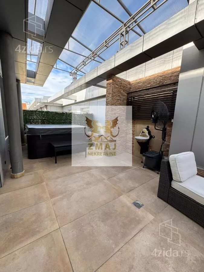 Sedmosoban stan | 4zida