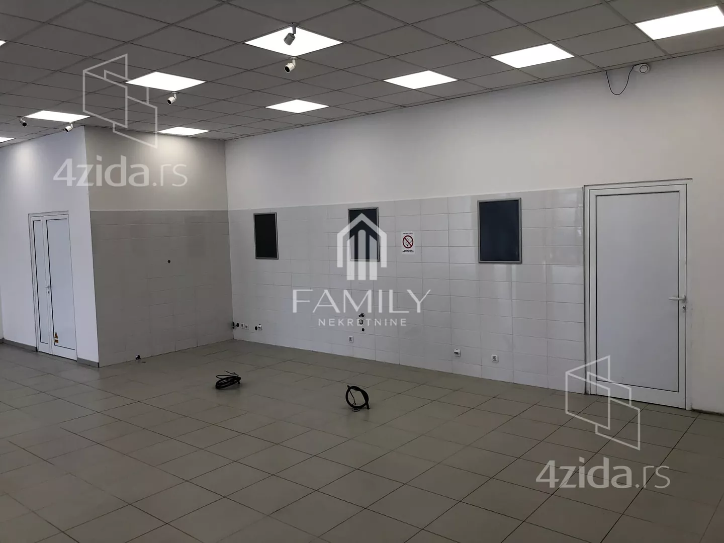 Poslovni prostor | 4zida