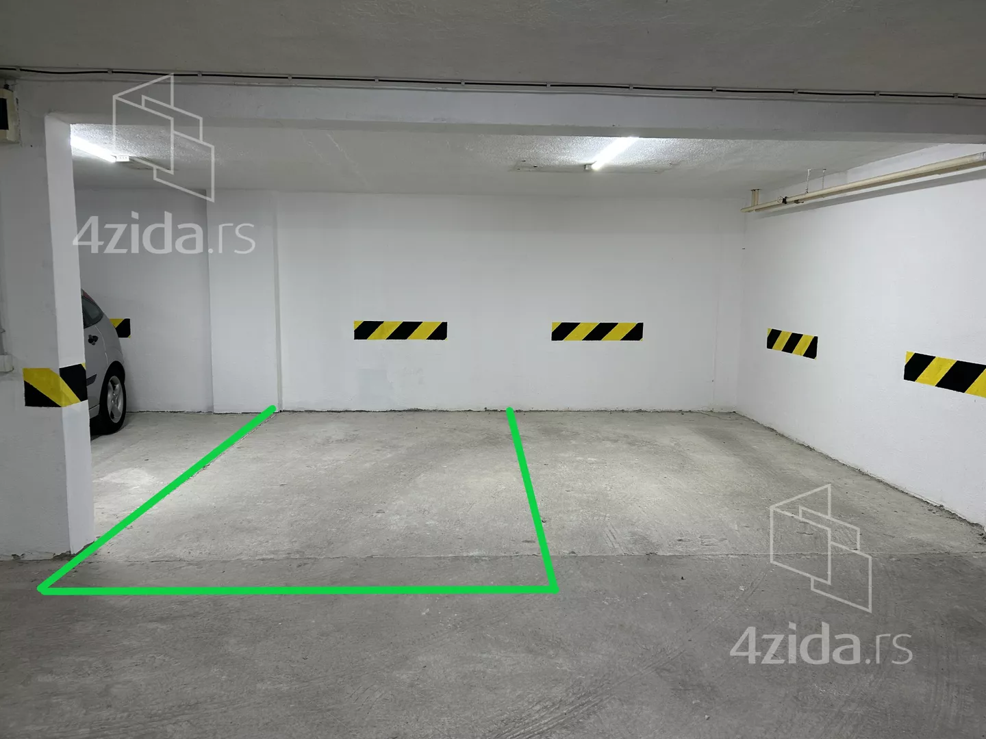 Garaža | 4zida