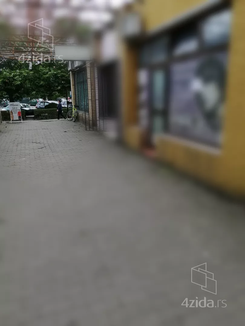 Lokal | 4zida