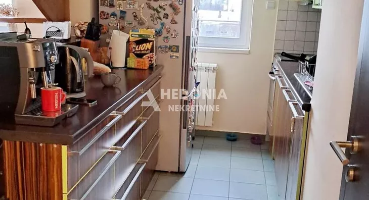 Šestosoban stan | 4zida