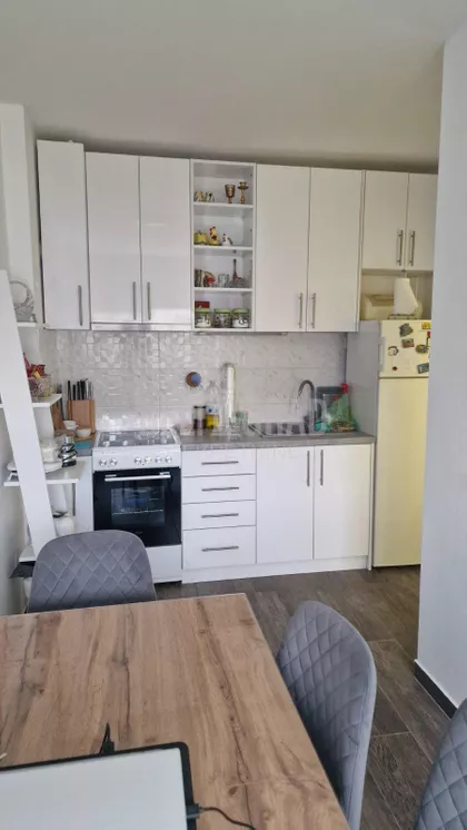 Pariske komune | 4zida.rs