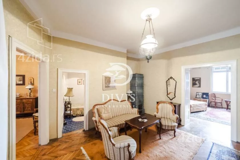 Četvoroiposoban stan | 4zida