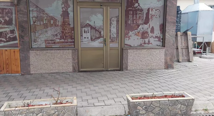 Ugostiteljski objekat | 4zida