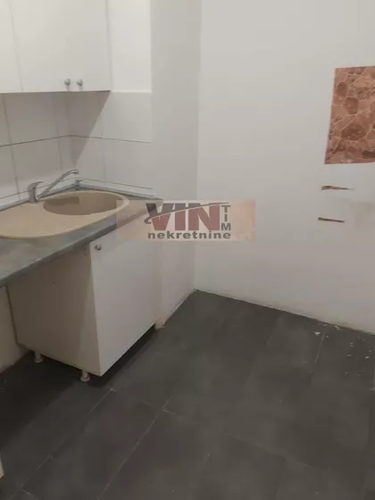 16.OKTOBRA | 4zida.rs