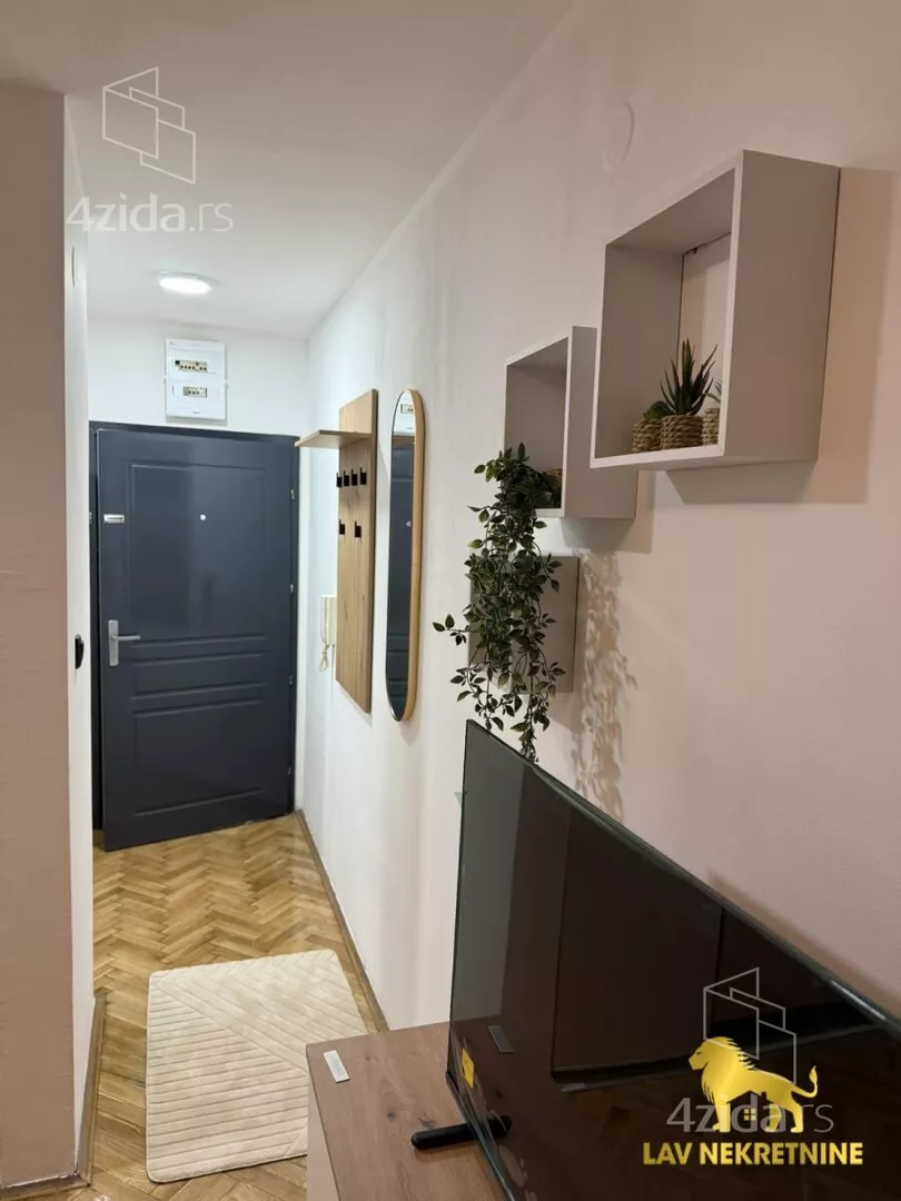 Garsonjera | 4zida