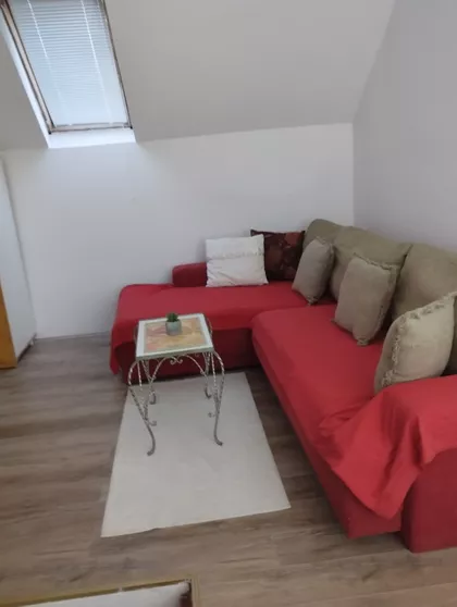 Garsije Lorke Zvezdara Ćalije | 4zida.rs