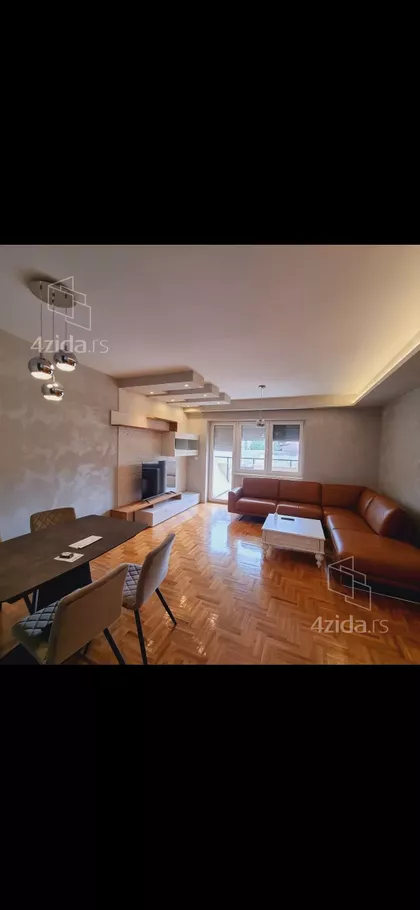 Ivana Broza | 4zida.rs