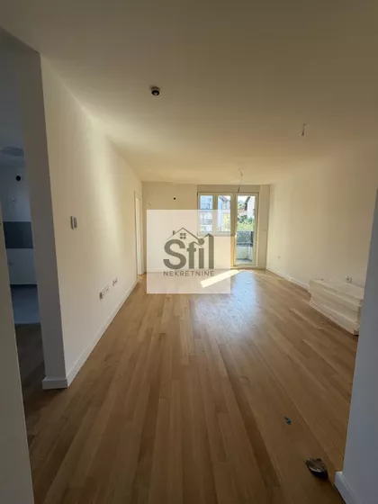 Sremska Kamenica | 4zida.rs