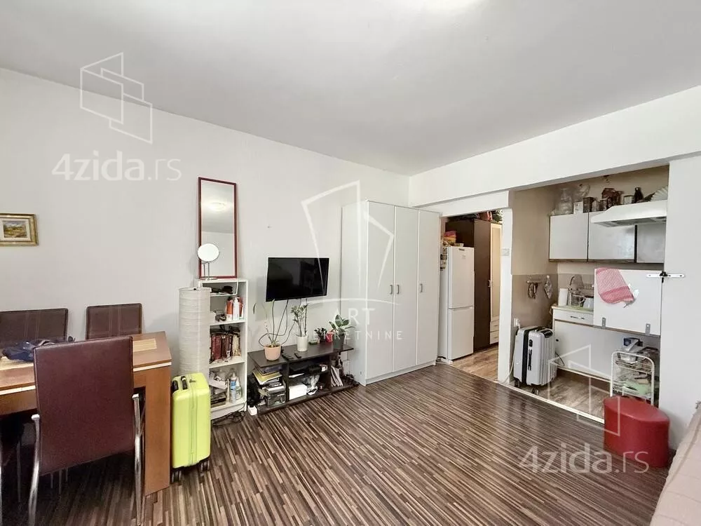 Garsonjera | 4zida