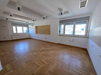 Vašarište | 4zida.rs