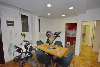 Pariske komune | 4zida.rs