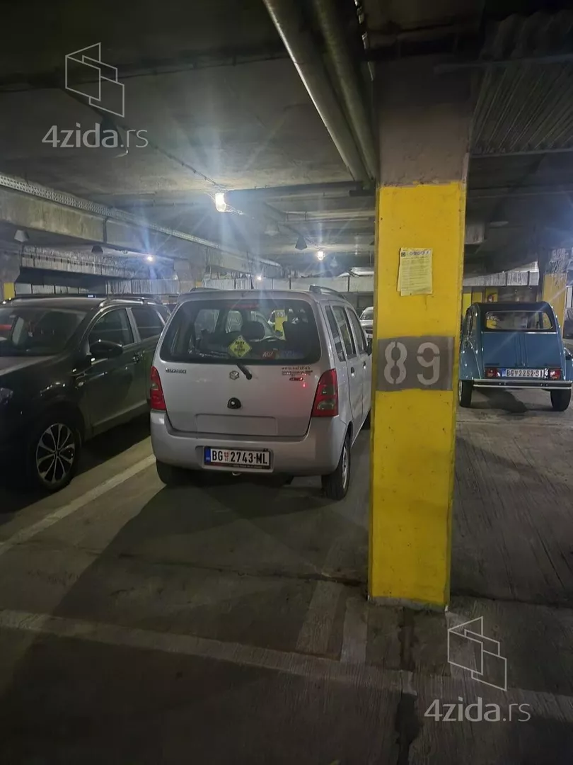 Garaža | 4zida